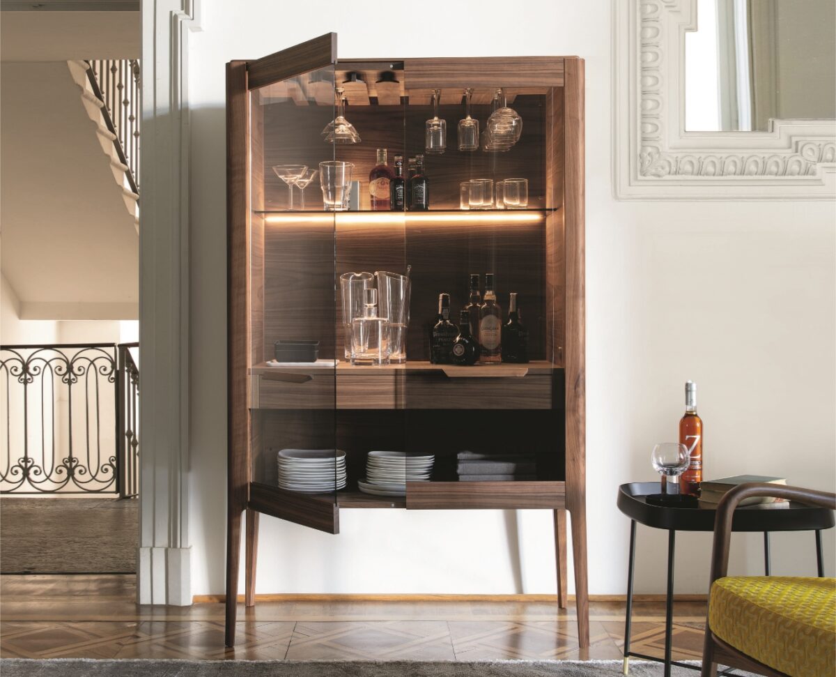 Porada Atlante Bar Cabinet 01