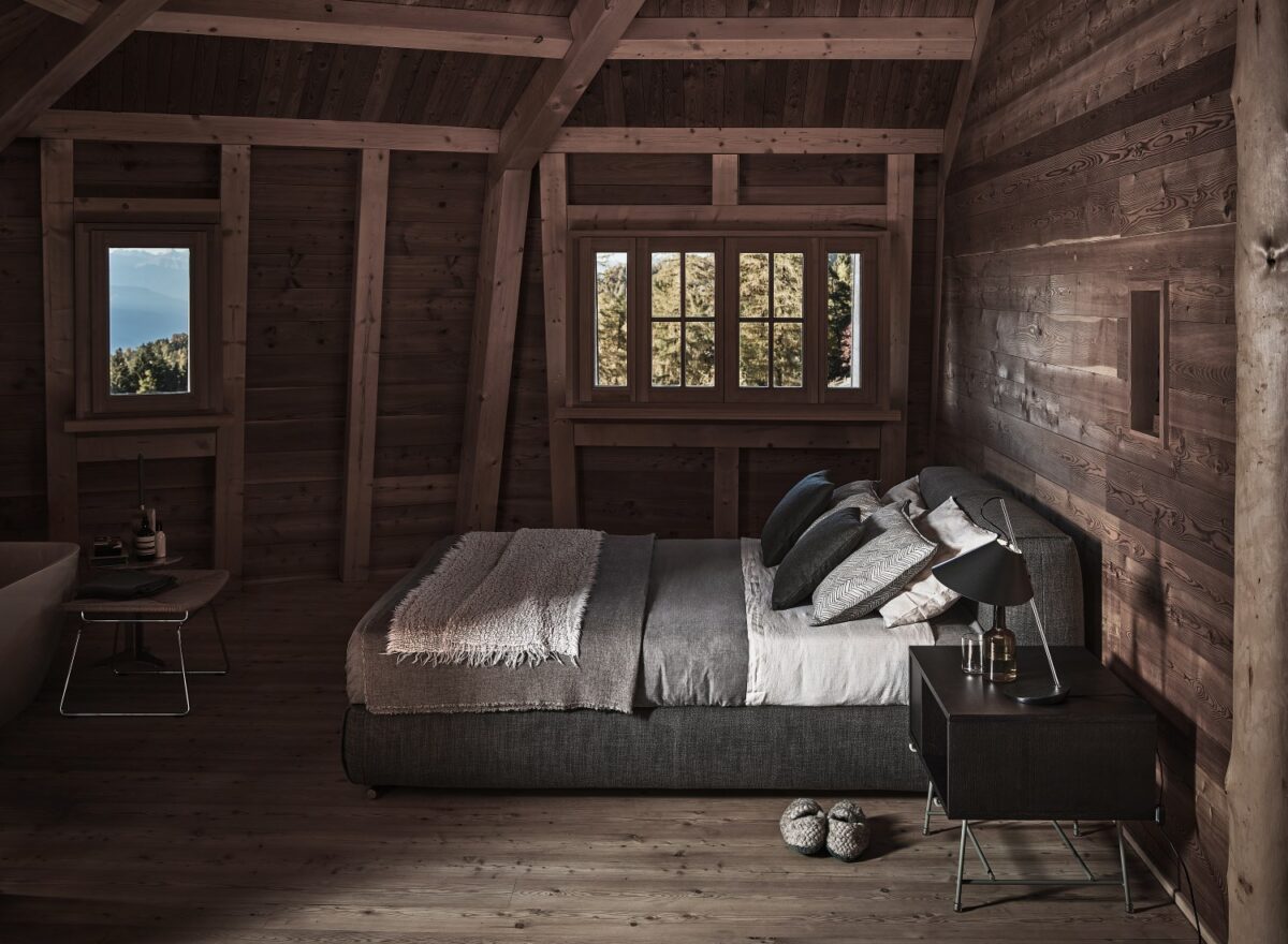 Flexform Any Day Bedside Cabinet 02