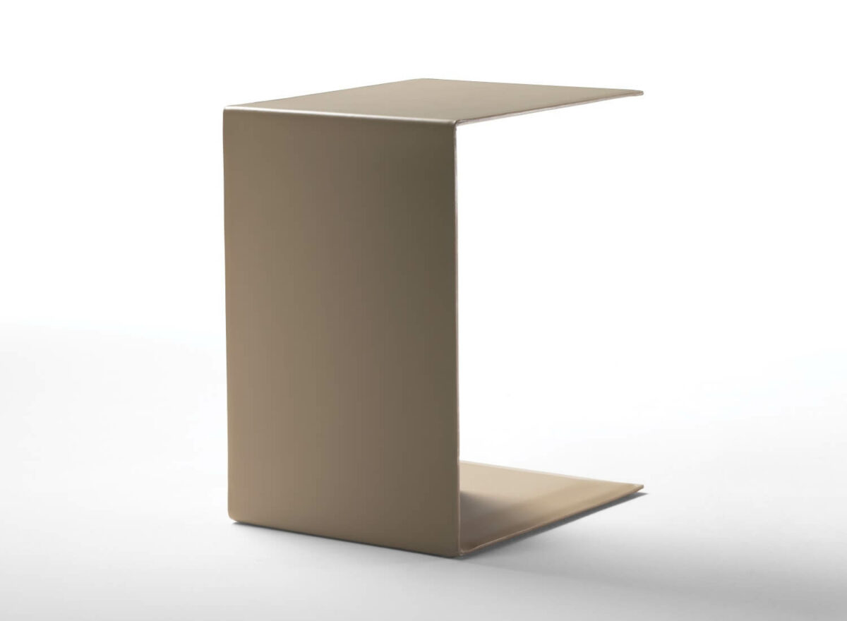 Flexform-Plain-Side-Table-04