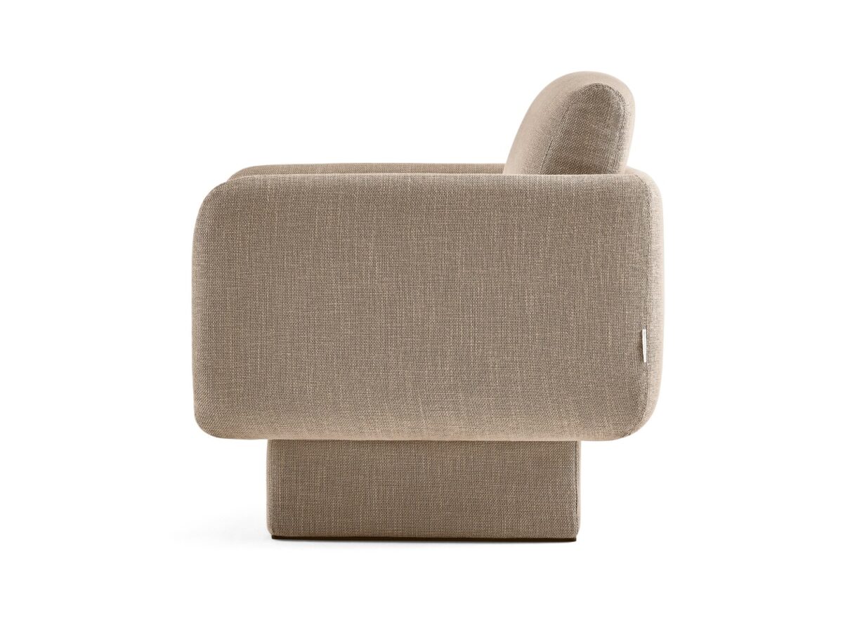 Gallotti-Radice-Lilas-Armchair-007