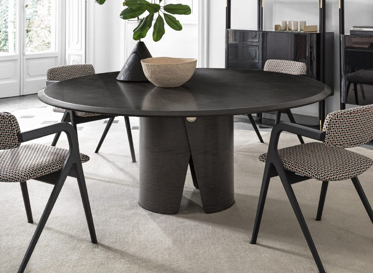 Gallotti Radice Manto Round Dining Table 01