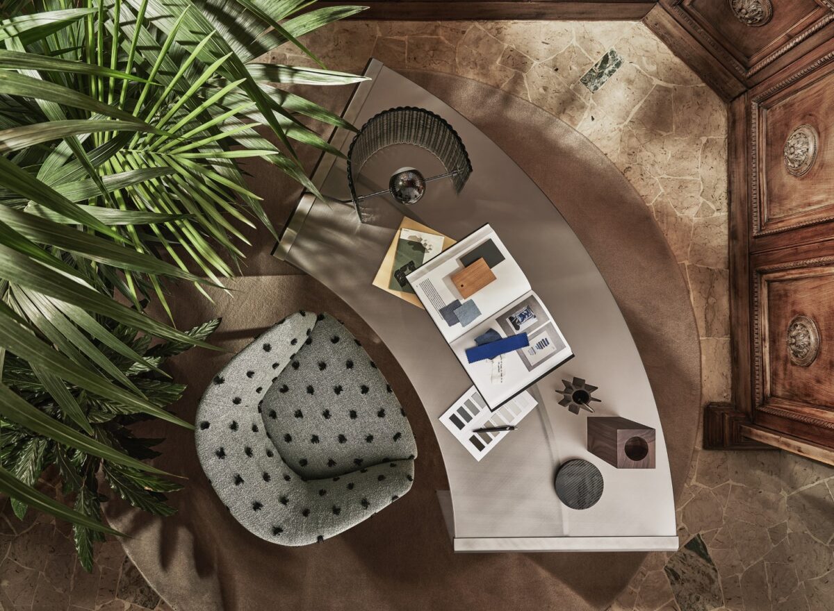Gallotti Radice President 50th Annivesary Desk 02