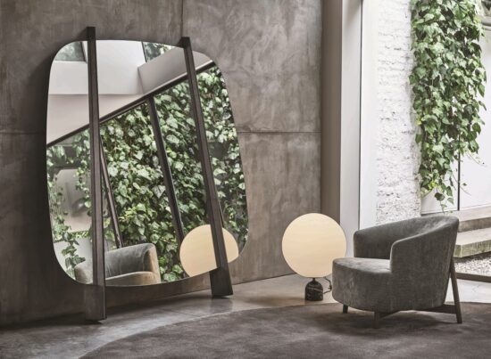 Porada Gong Mirror 01