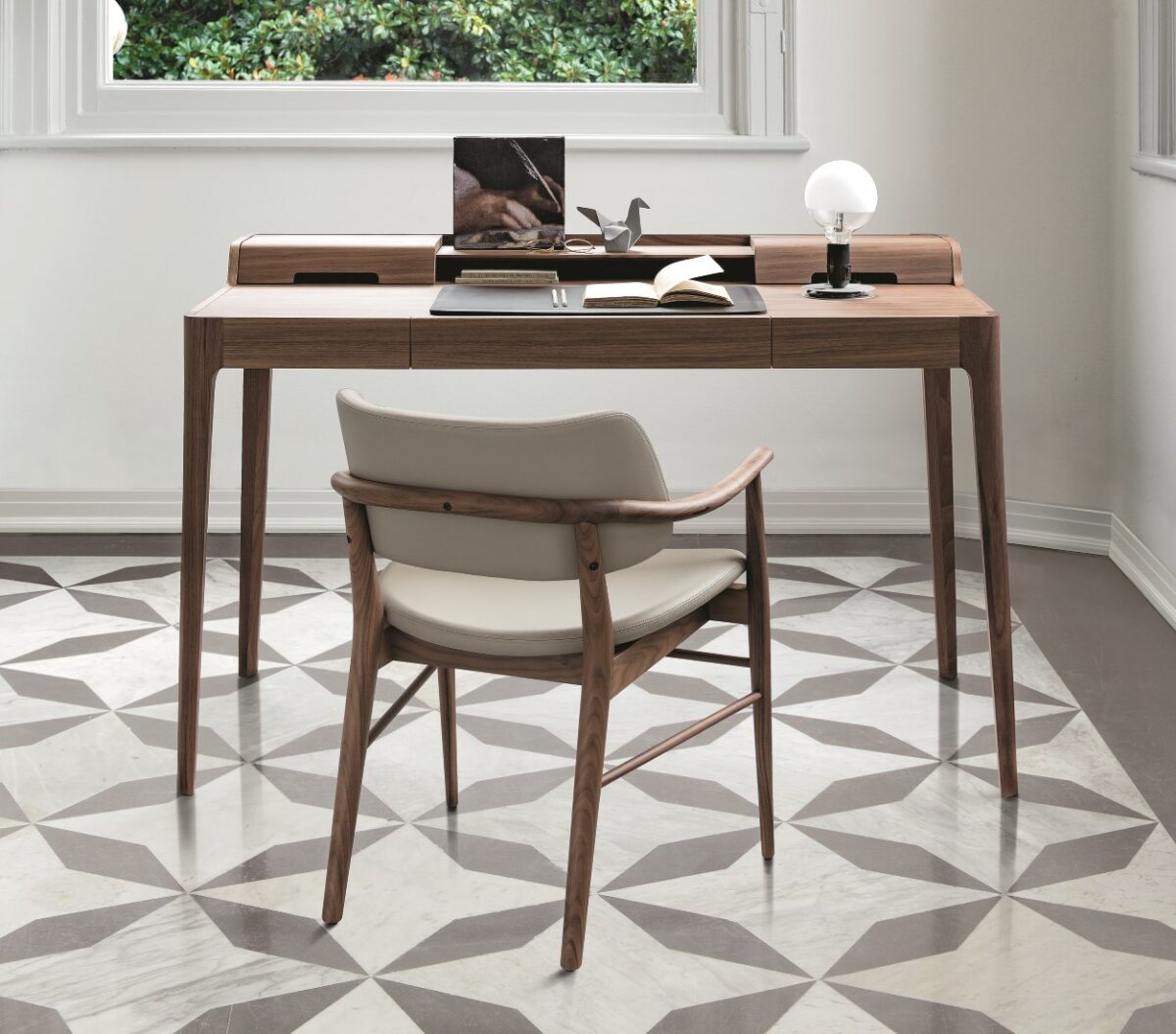 Porada Saffo Desk 03