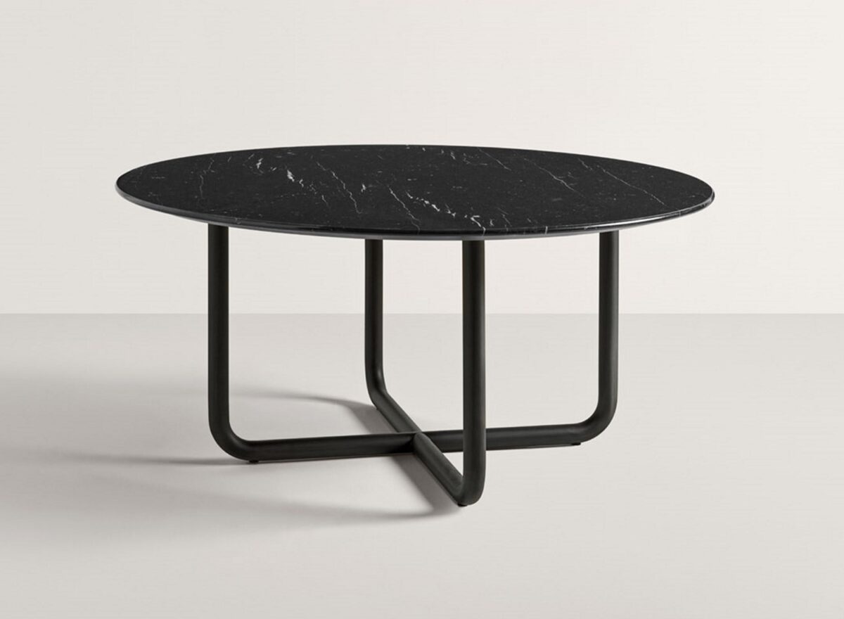 Frag Paipu Round Dining Table 03