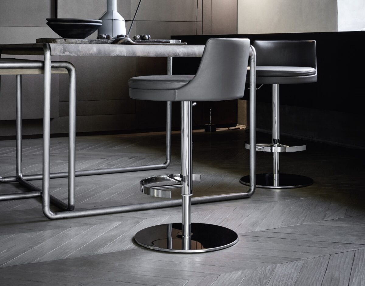 Frag Ponza Bar Stool 01