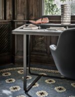 Frag Twain Desk 02
