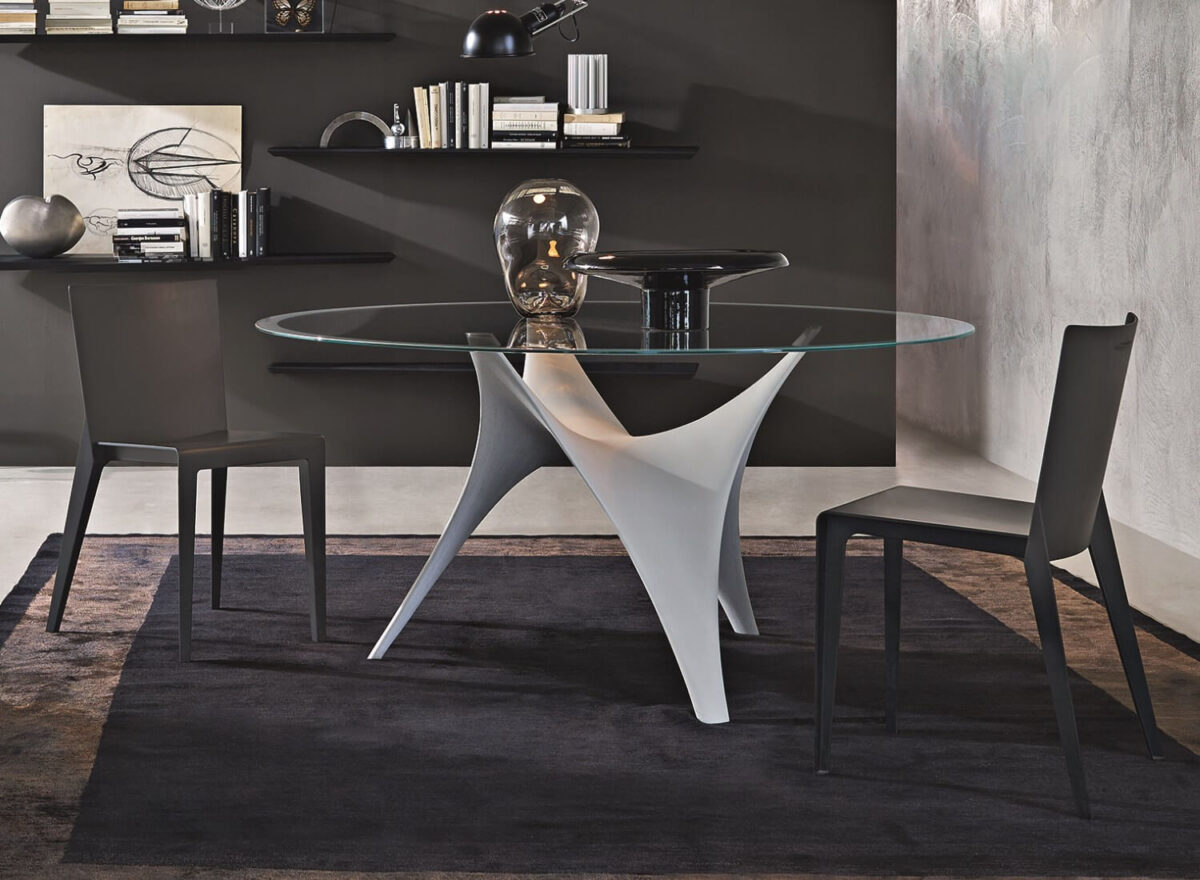 Molteni-C-ARC-Round-Glass-Dining-Table-02