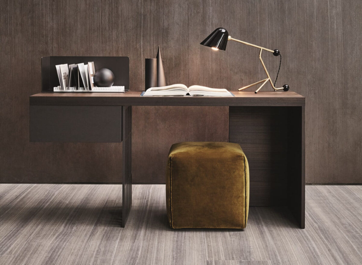 Molteni C Scriba Desk 01