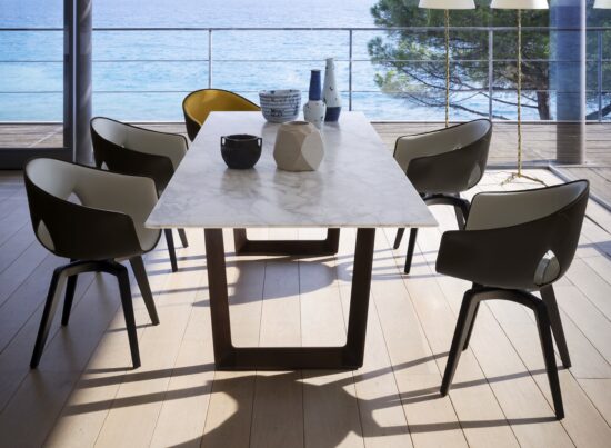 Poltrona Frau Bolero Dining Table 01