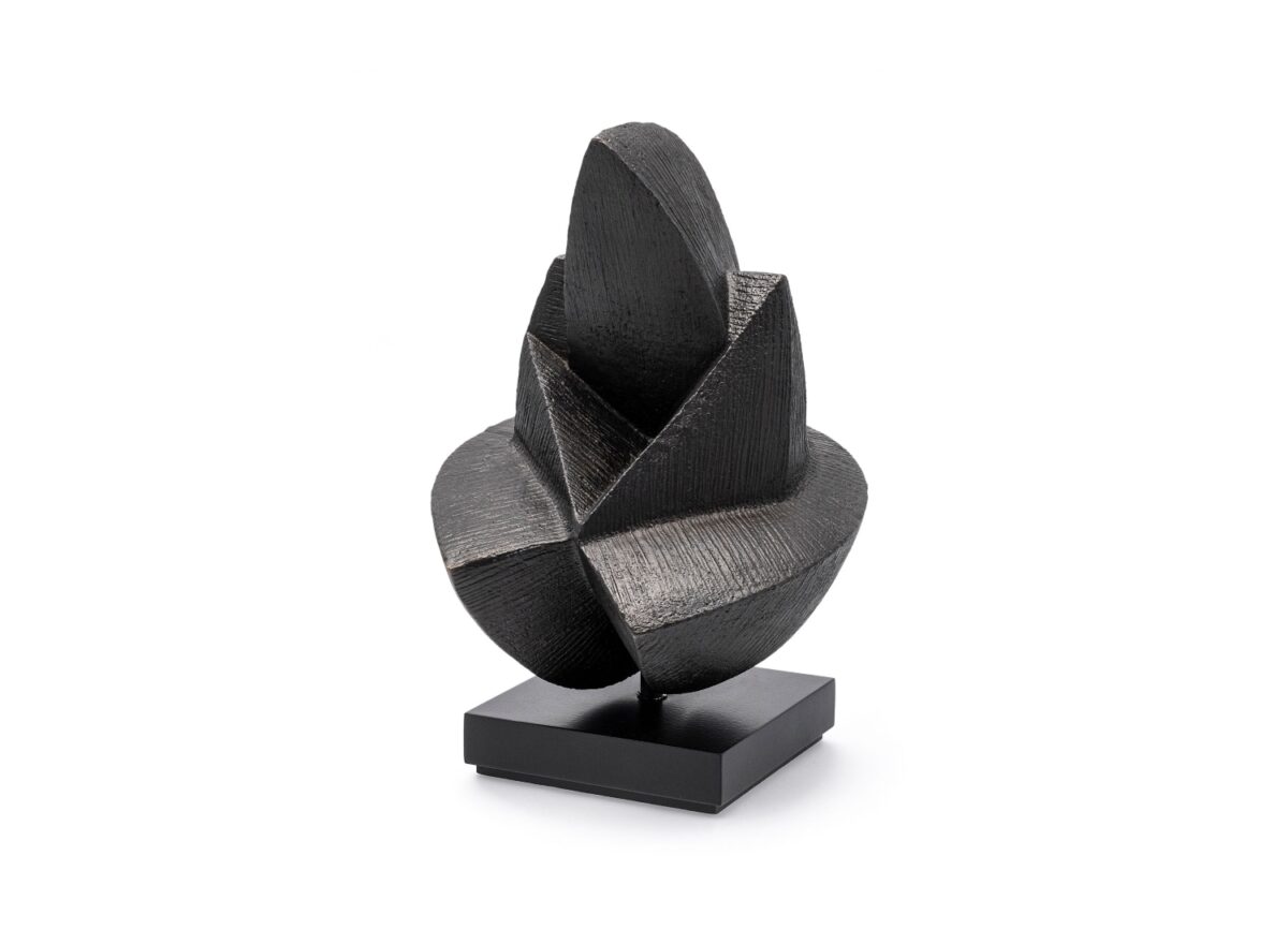 Gardeco-Musing-SS-Bronze-Sculpture-GND-GA287-Black