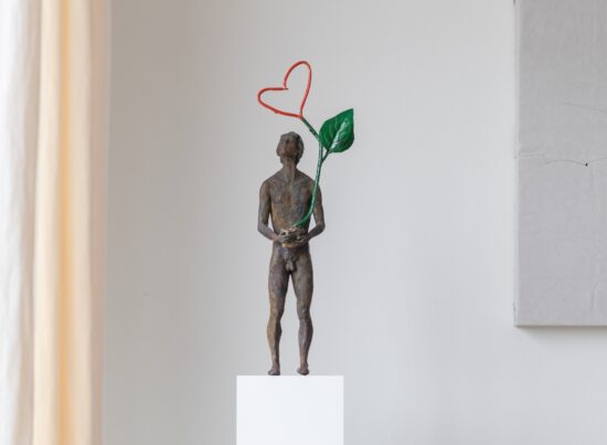 Gardeco Thought IV Love Sculpture GND GA329 01