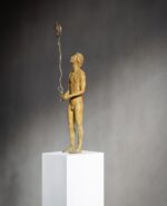 Gardeco-Thought-V-Time-Bronze-Sculpture-GND-GA330-02