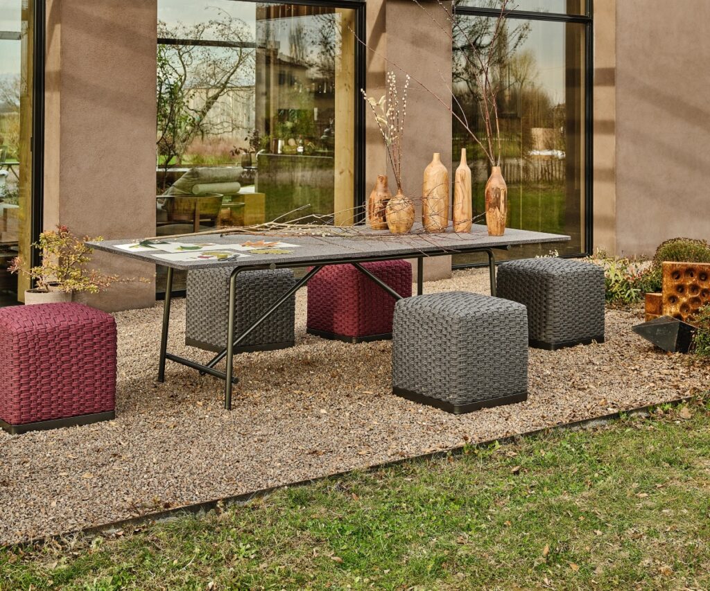 Menu-Category-Outdoor-Dining-Tables