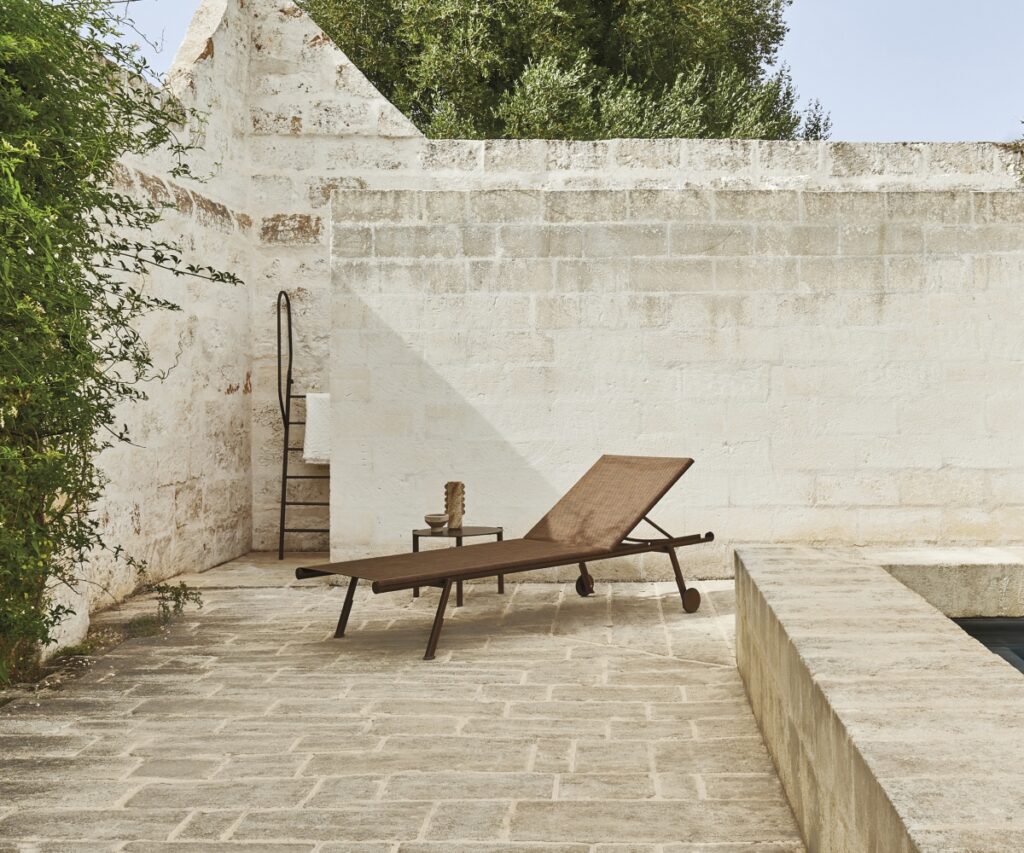 Menu-Category-Outdoor-Sunloungers