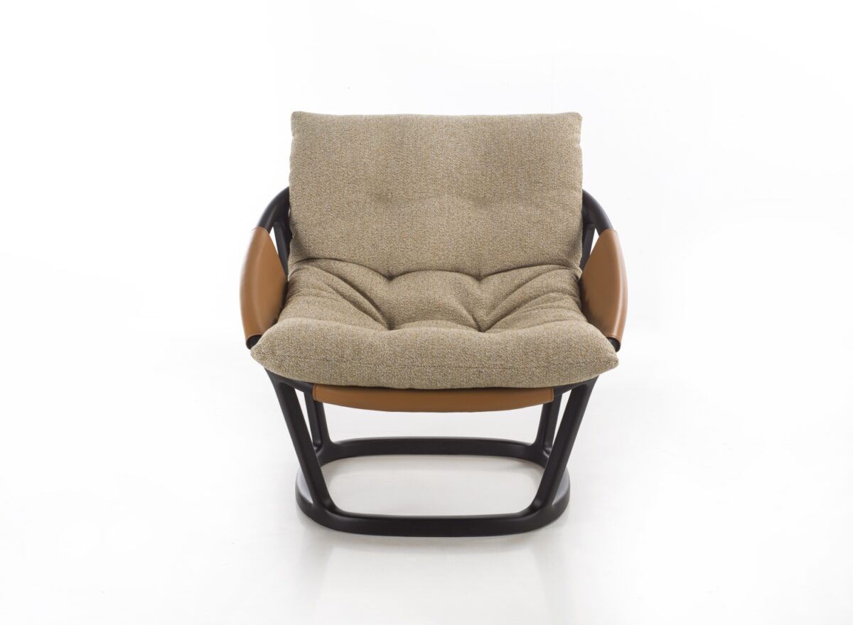 Porada-Amarantha-Armchair-011