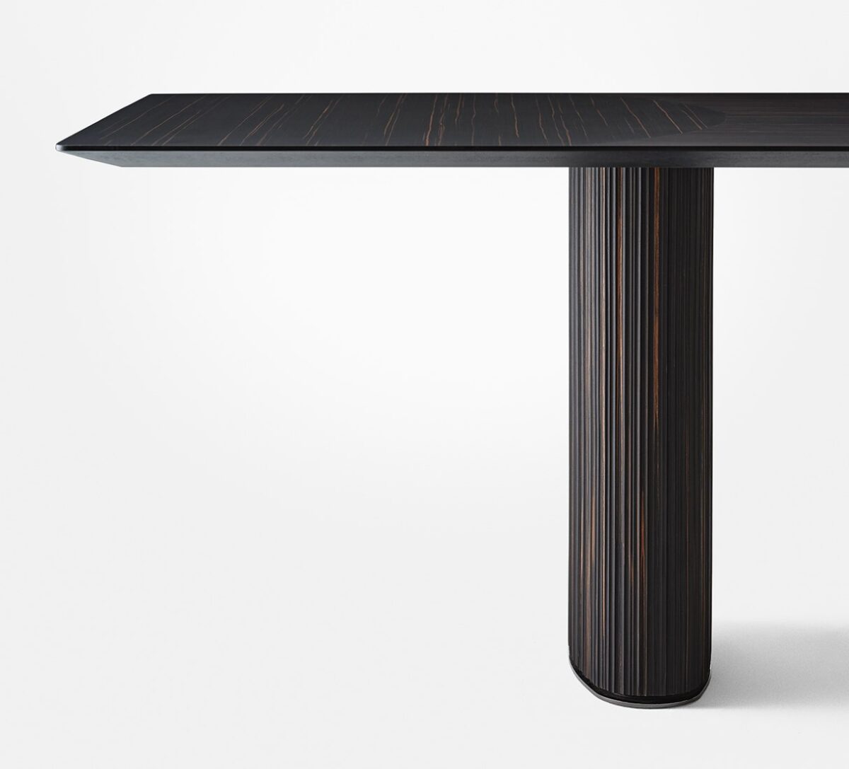 Gallotti Radice Shiro Table 012