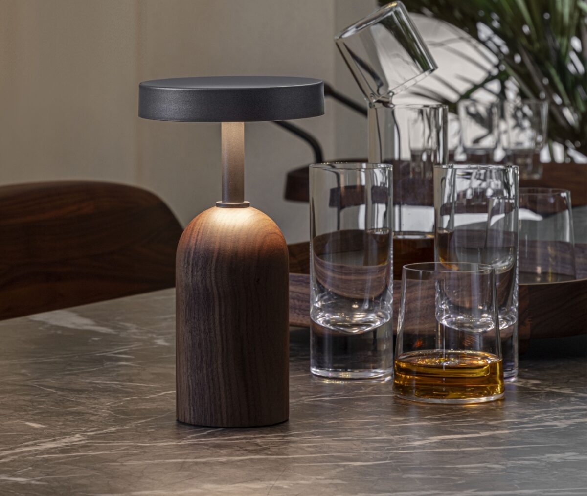 Porada Ekero Move Wireless Table Lamp 01