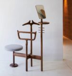 Porada Sam Valet Stand 03