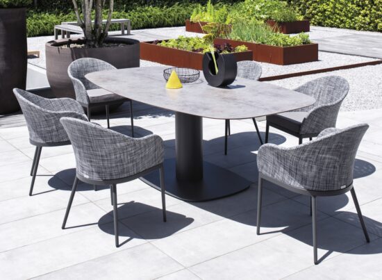 Varaschin Big Outdoor Dining Table 01