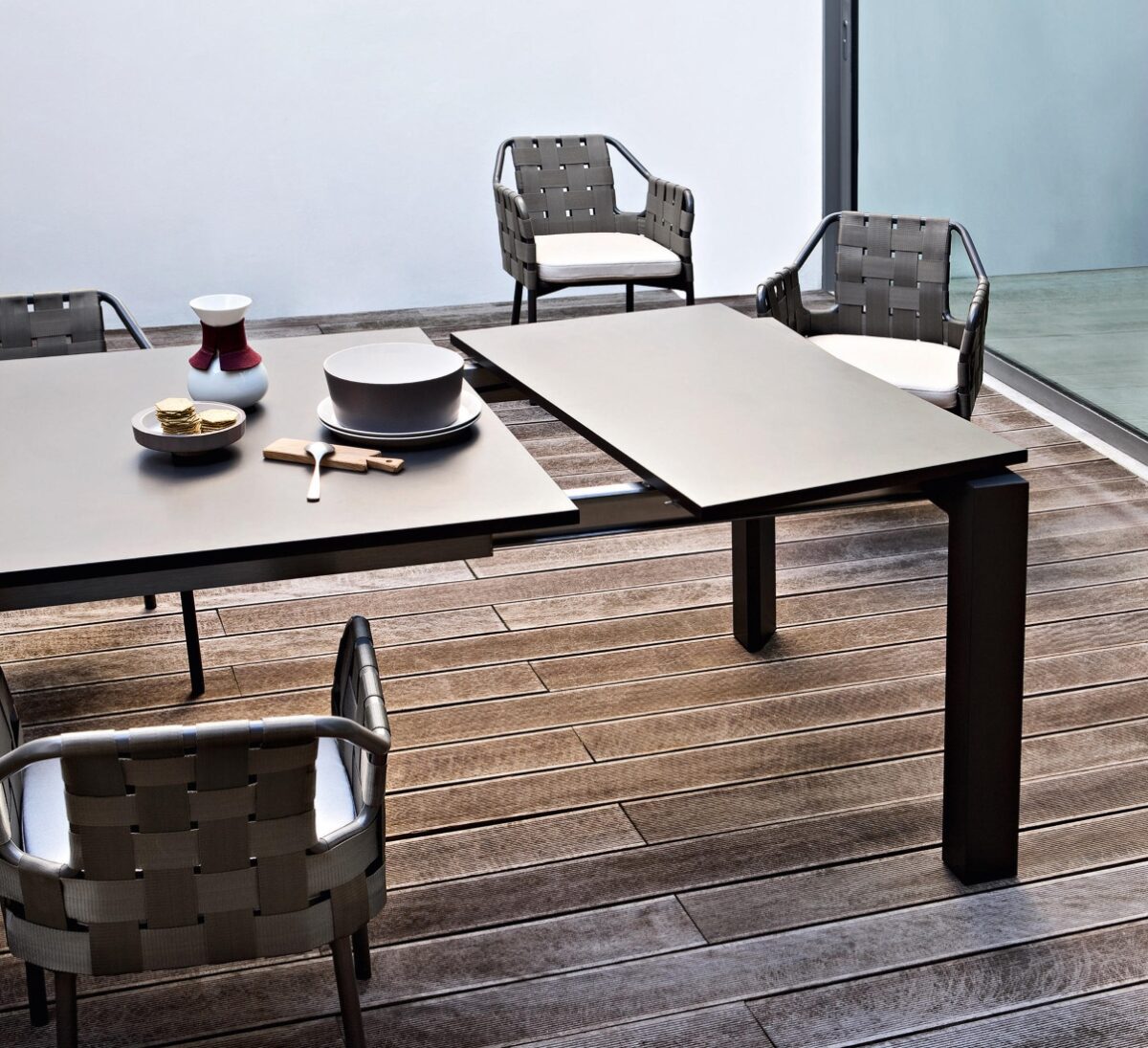 Varaschin Dolmen Extendable Outdoor Dining Table 07