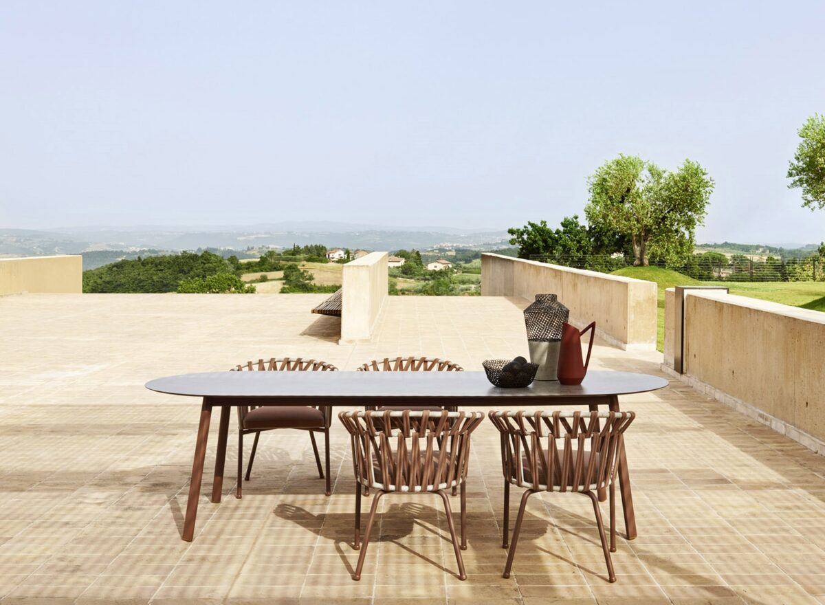 Varaschin-Emma-Outdoor-Dining-Table-05