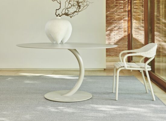 Varaschin Flexion ROund Outdoor Dining Table 01