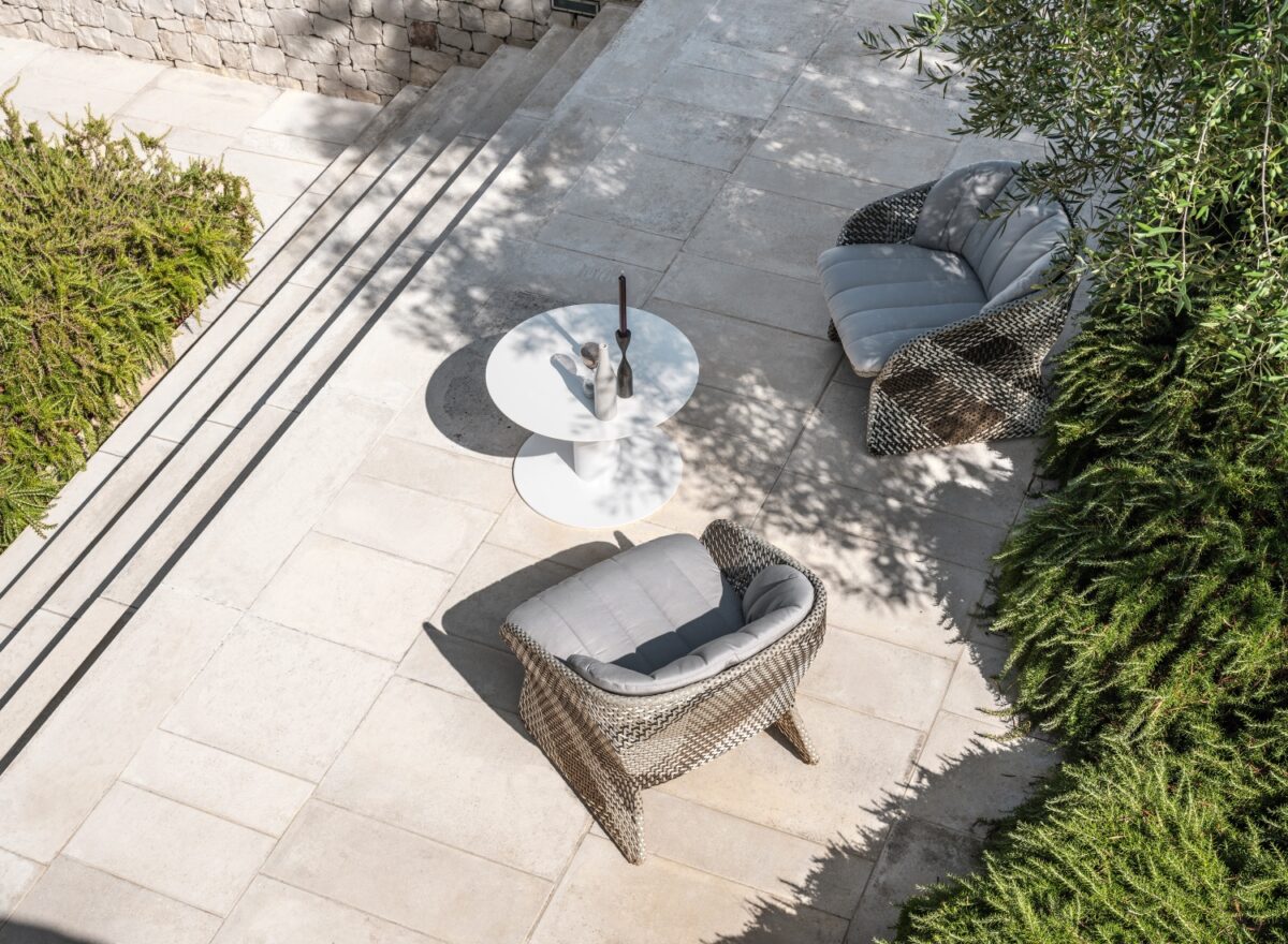 Varaschin Matt Outdoor Armchair 02