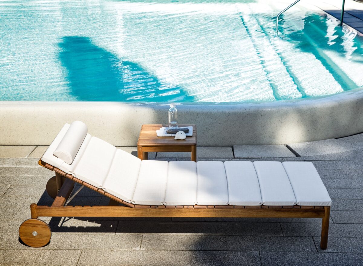 Varaschin Barcode with cushion Sunlounger 02