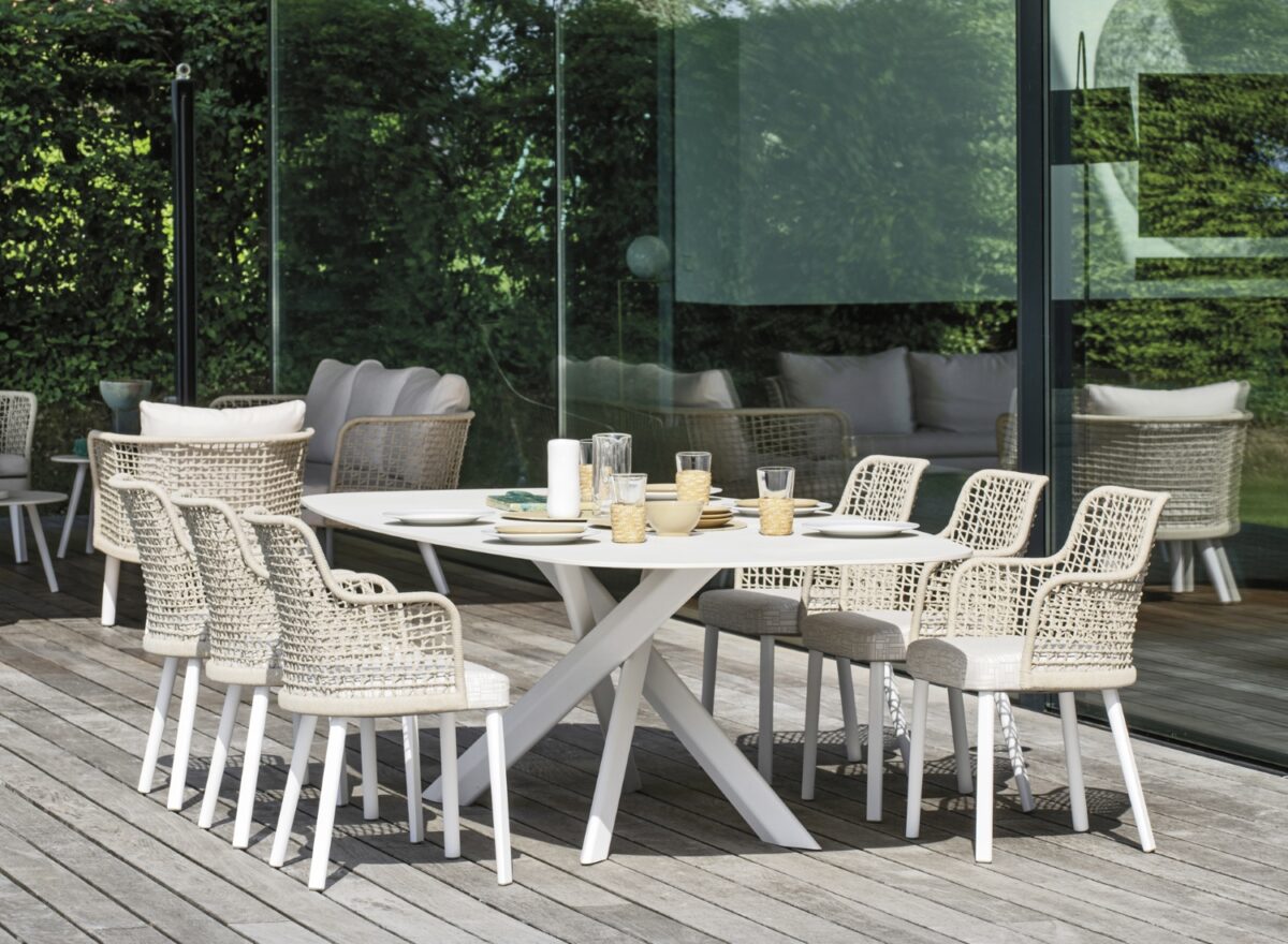 Varaschin-System-Star-Shaped-Outdoor-Dining-Table-03