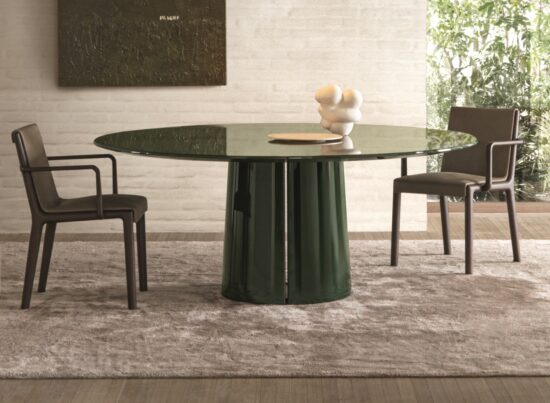 Molteni-C-Mateo-Round-Lacquered-Wood-Dining-Table-01