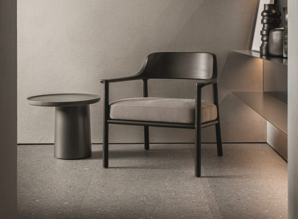 Molteni C Walter Armchair 01