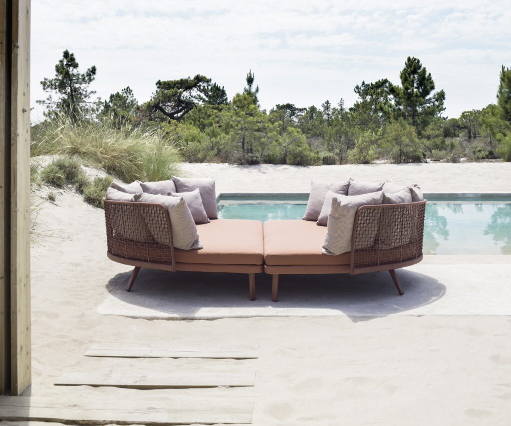 Menu-Category-Outdoor-Daybeds