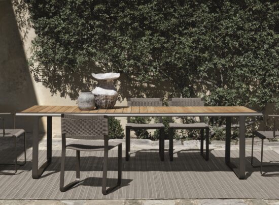 Molteni-C-Golden-Gate-Outdoor-Dining-Table-01