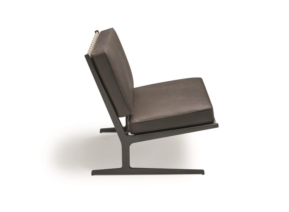 Molteni-C-Paula-Armchair-05