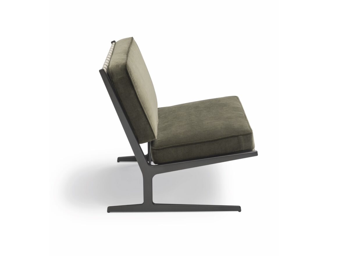 Molteni C Paula Armchair 09