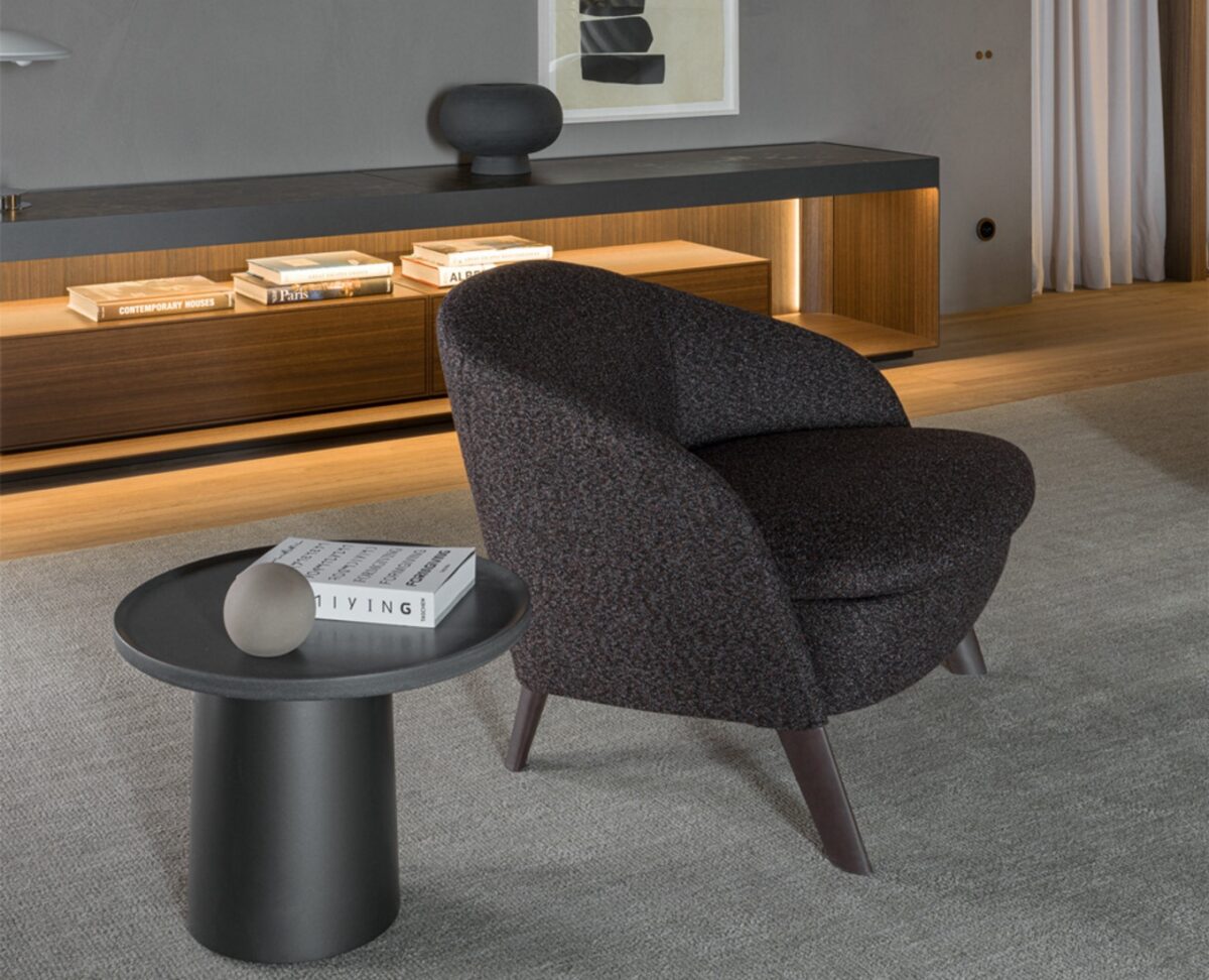 Molteni C Sutton Armchair 03
