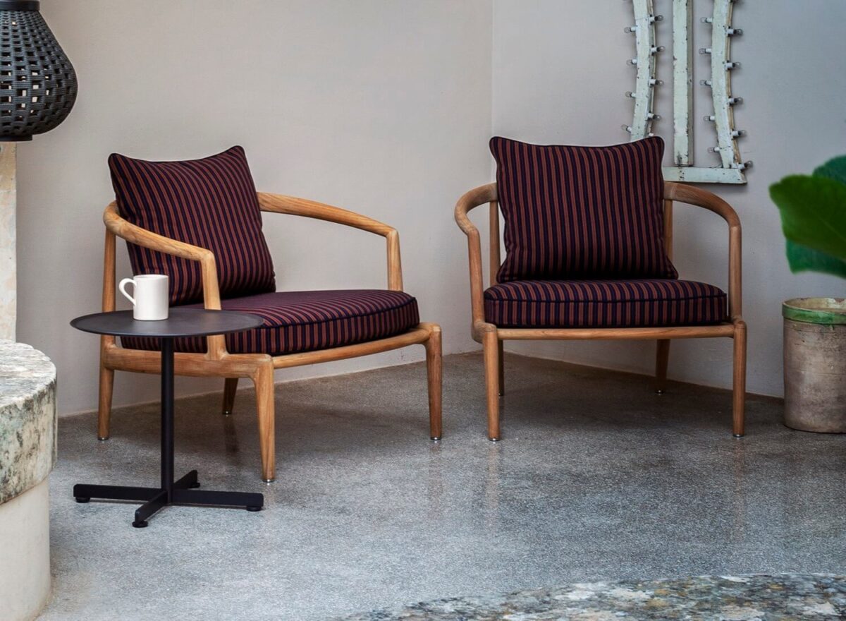 Poltrona Frau The Secret Garden Outdoor Armchair 01