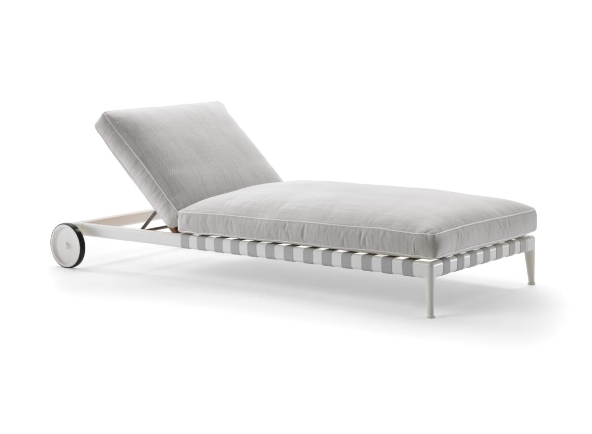 Flexform Outdoor Atlante Sunlounger STILL LIFE 01