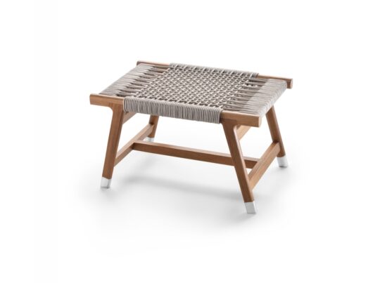 Flexform Tonga Outdoor Ottoman STILL LIFE 01
