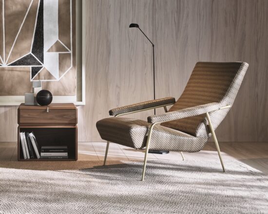 Molteni-C-D1531-Armchair-01