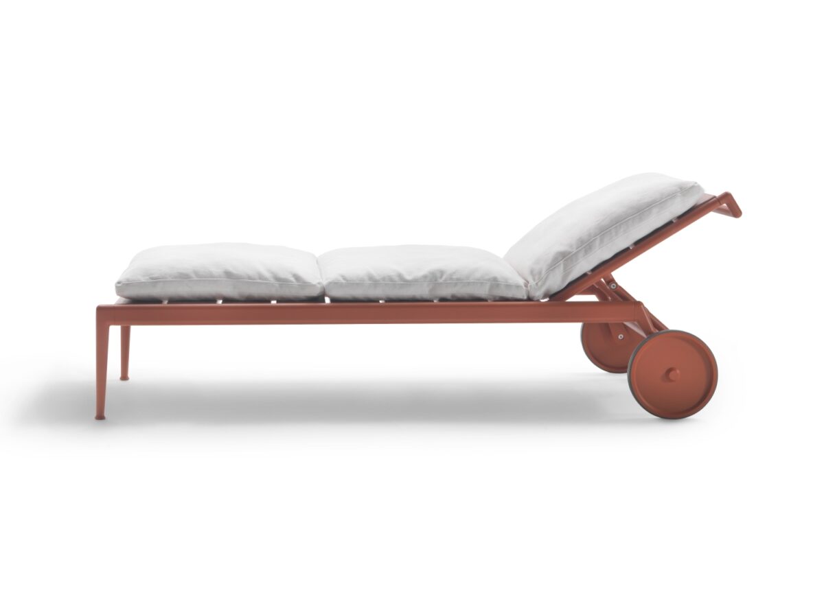 Flexform Atlante Wood Daybed with cushion 02