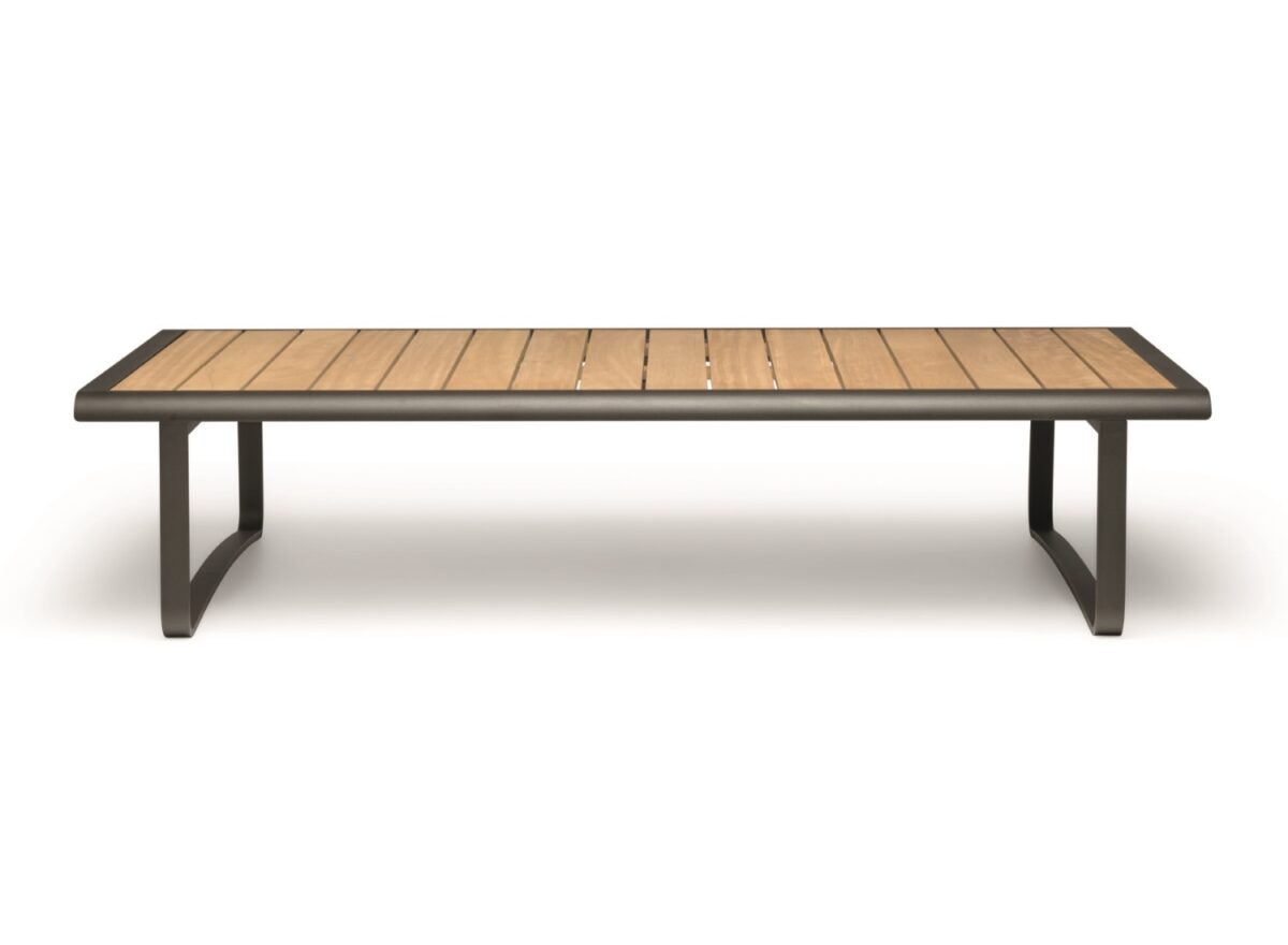 Molteni C Outdoor Furniture Phoenix Teak Coffee Table STILL LIFE 01