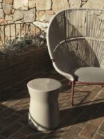 Molteni-C-Outdoor-Petalo-High-Back-Armchair-LIFESTYLE-03