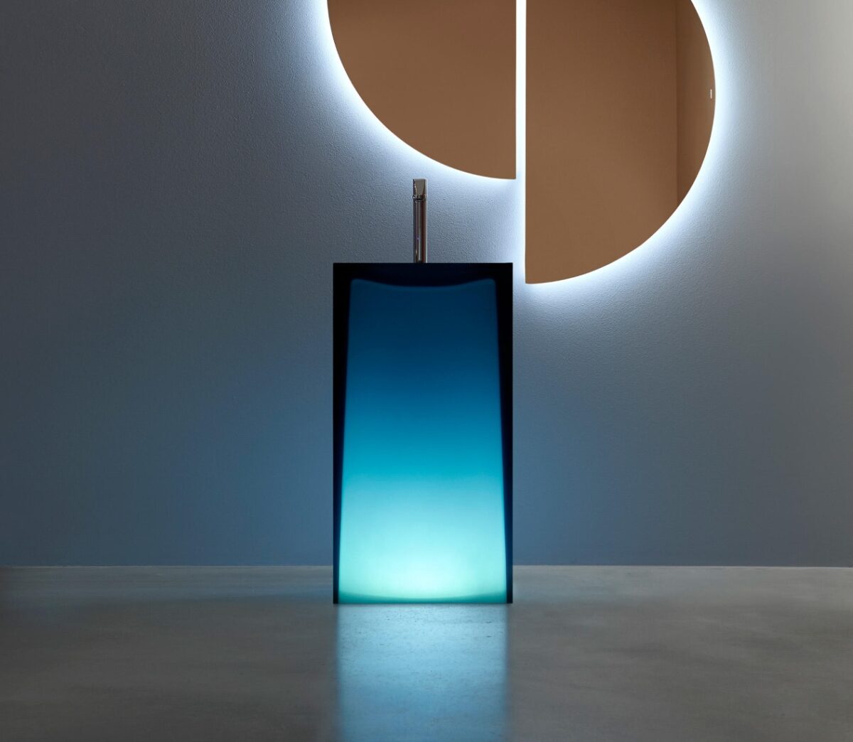 Antonio Lupi Aura Freestanding Basin LIFESTYLE 04