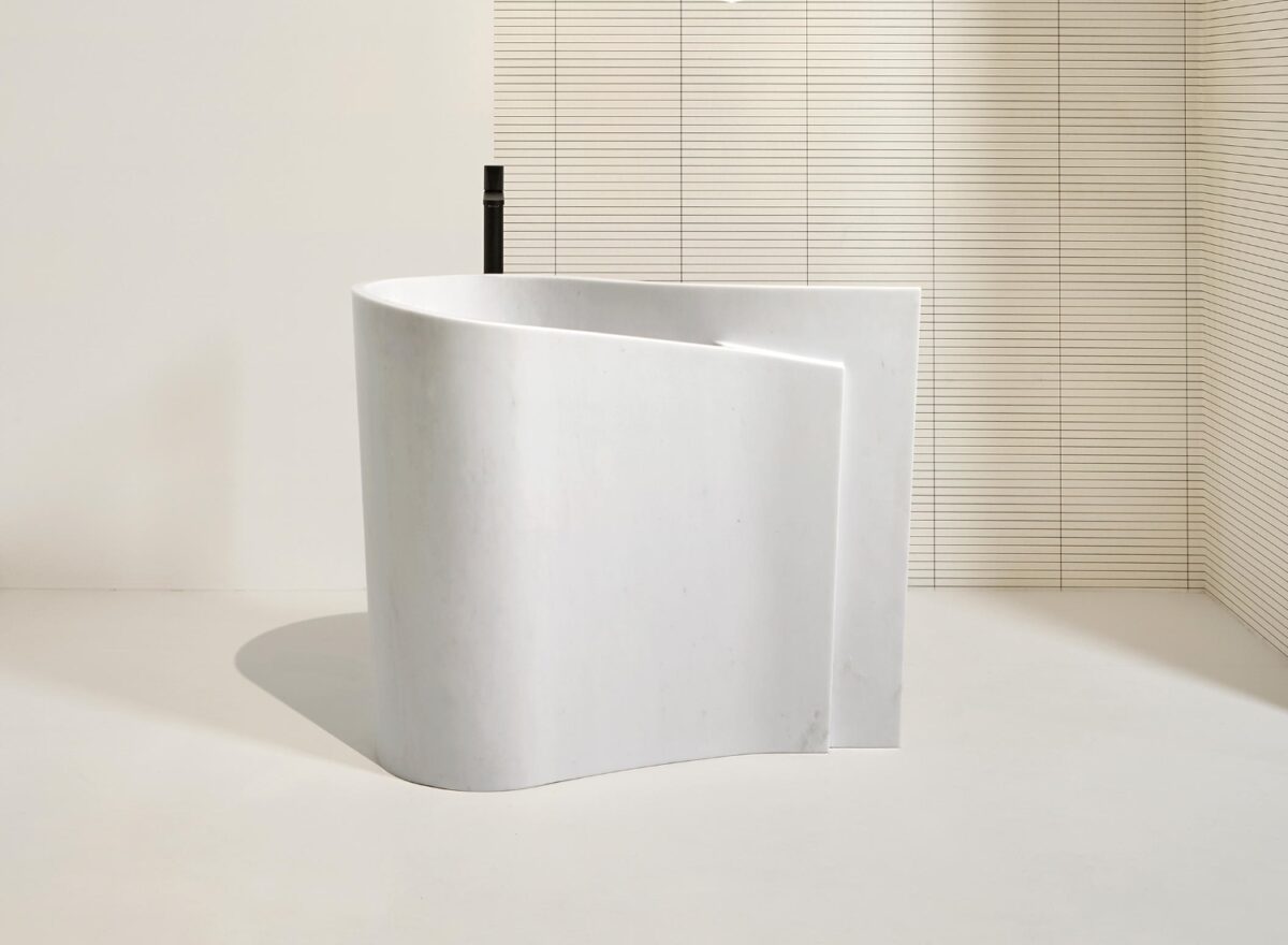 Antonio Lupi Wave Freestanding Basin LIFESTYLE 01