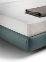 Poltrona Frau Archibald Bed STILL LIFE 06