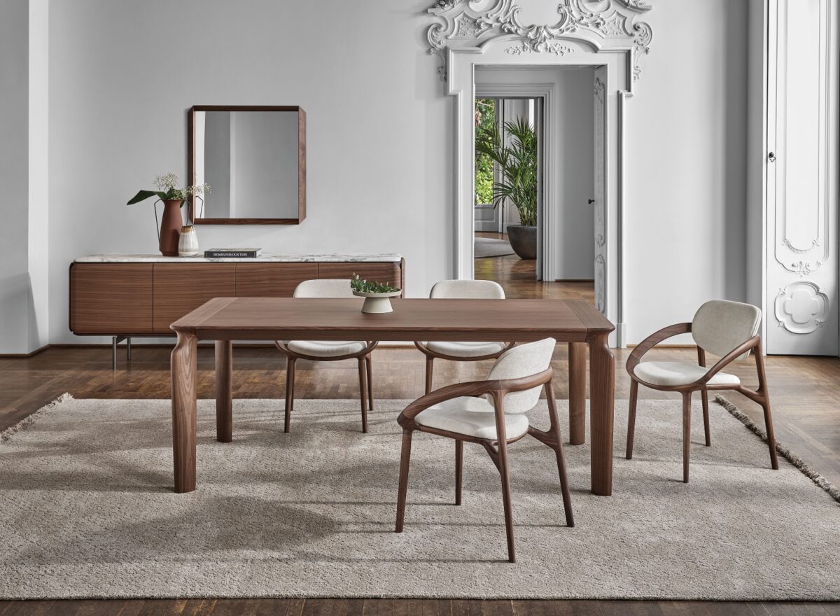 Porada Amphora Extendable Wood Dining Table LIFESTYLE 02