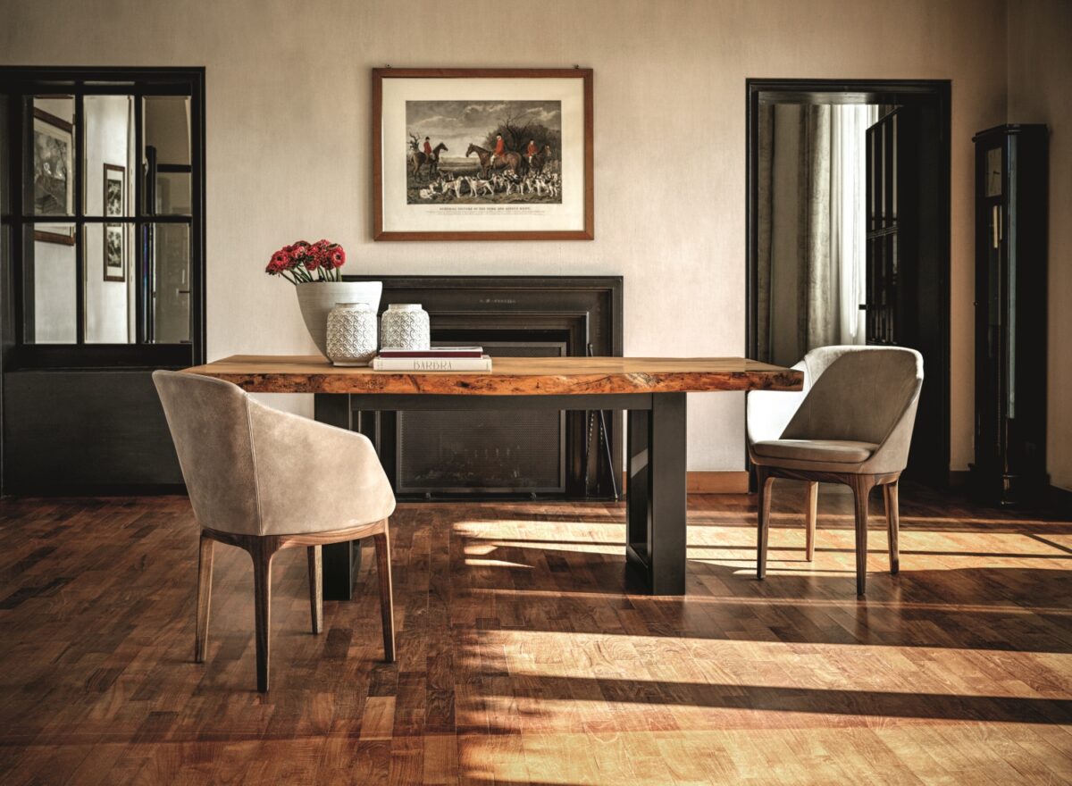 Riva1920 Auckland Kauri Wood Table LIFESTYLE 02