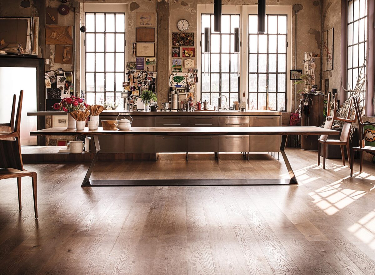 Riva1920 Bedrocvk Plank C Wood Dining Table LIFESTYLE 03